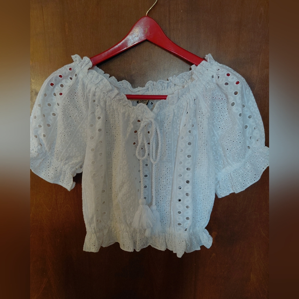 Chic White Eyelet Blouse 100% Cotton NWT Large